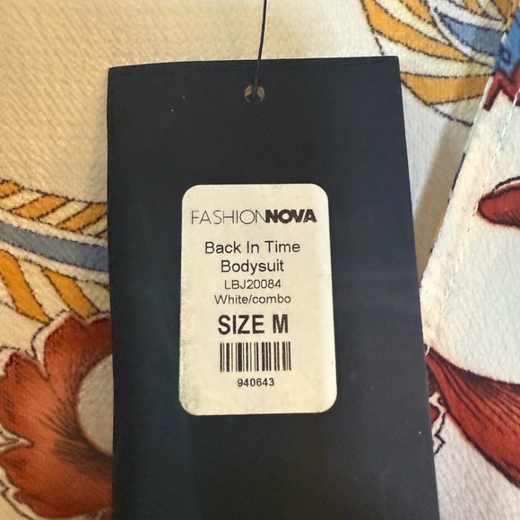 Back In Time Floral Bodysuit – Fashion Nova – NWT - Picture 5 of 8